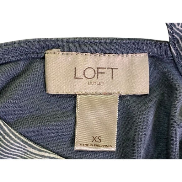 LOFT OUTLET Ann Taylor Top Women’s Floral Print Tunic Grey White Blouse Size XS - Picture 2 of 10